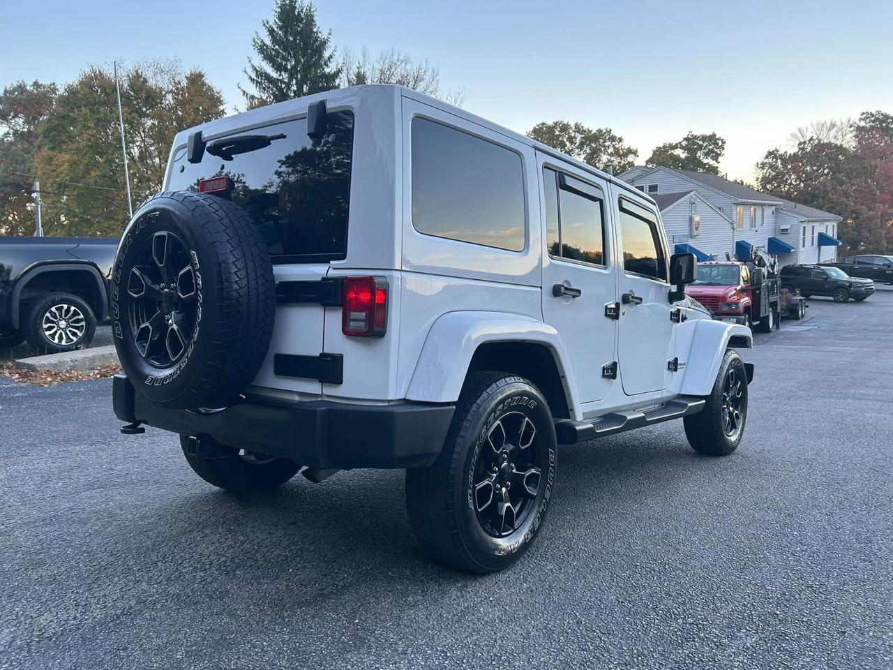 Jeep Wrangler Unlimited Sahara 4WD 2017