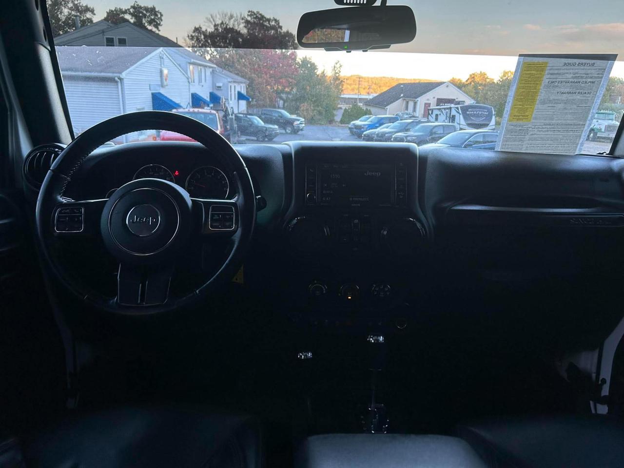 Jeep Wrangler Unlimited Sahara 4WD 2017
