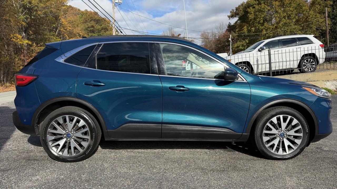 Ford Escape Hybrid Titanium AWD 2020