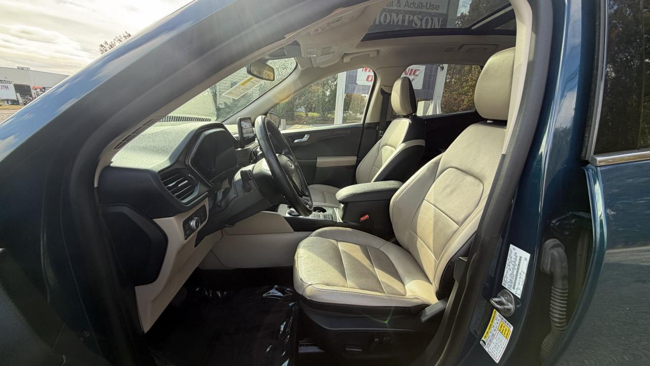 Ford Escape Hybrid Titanium AWD 2020