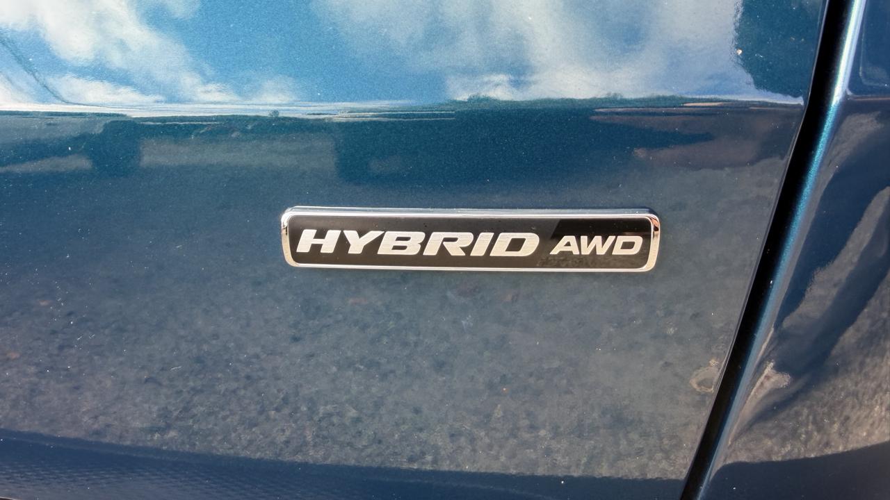 Ford Escape Hybrid Titanium AWD 2020
