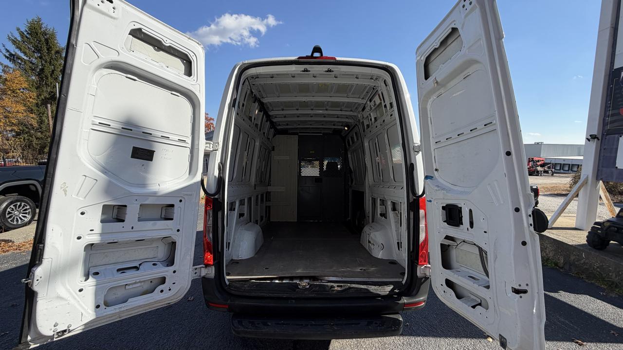 Mercedes-Benz Sprinter 1500 144-in. WB 2020