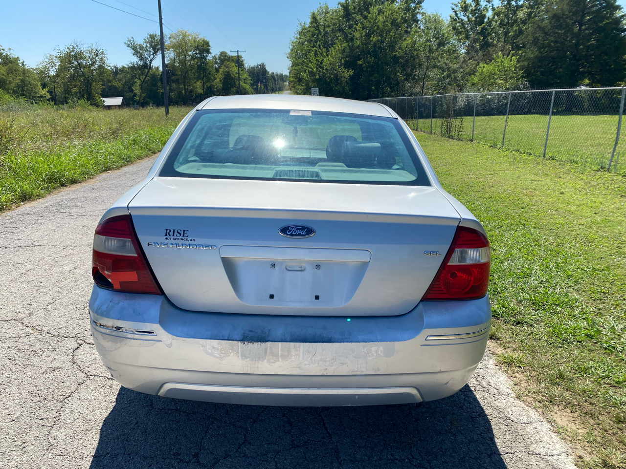 Ford Five Hundred 4dr Sdn SEL 2005