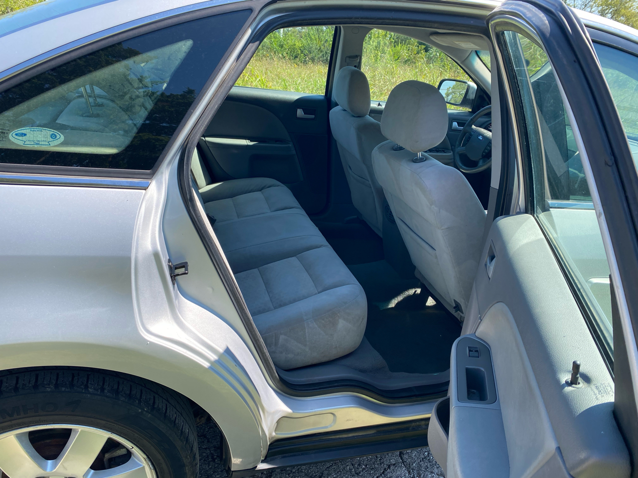 Ford Five Hundred 4dr Sdn SEL 2005