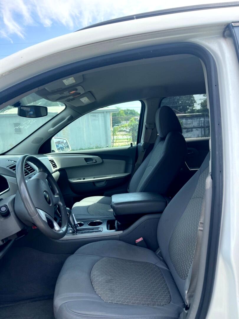 Chevrolet Traverse AWD 4dr LT w/1LT 2012