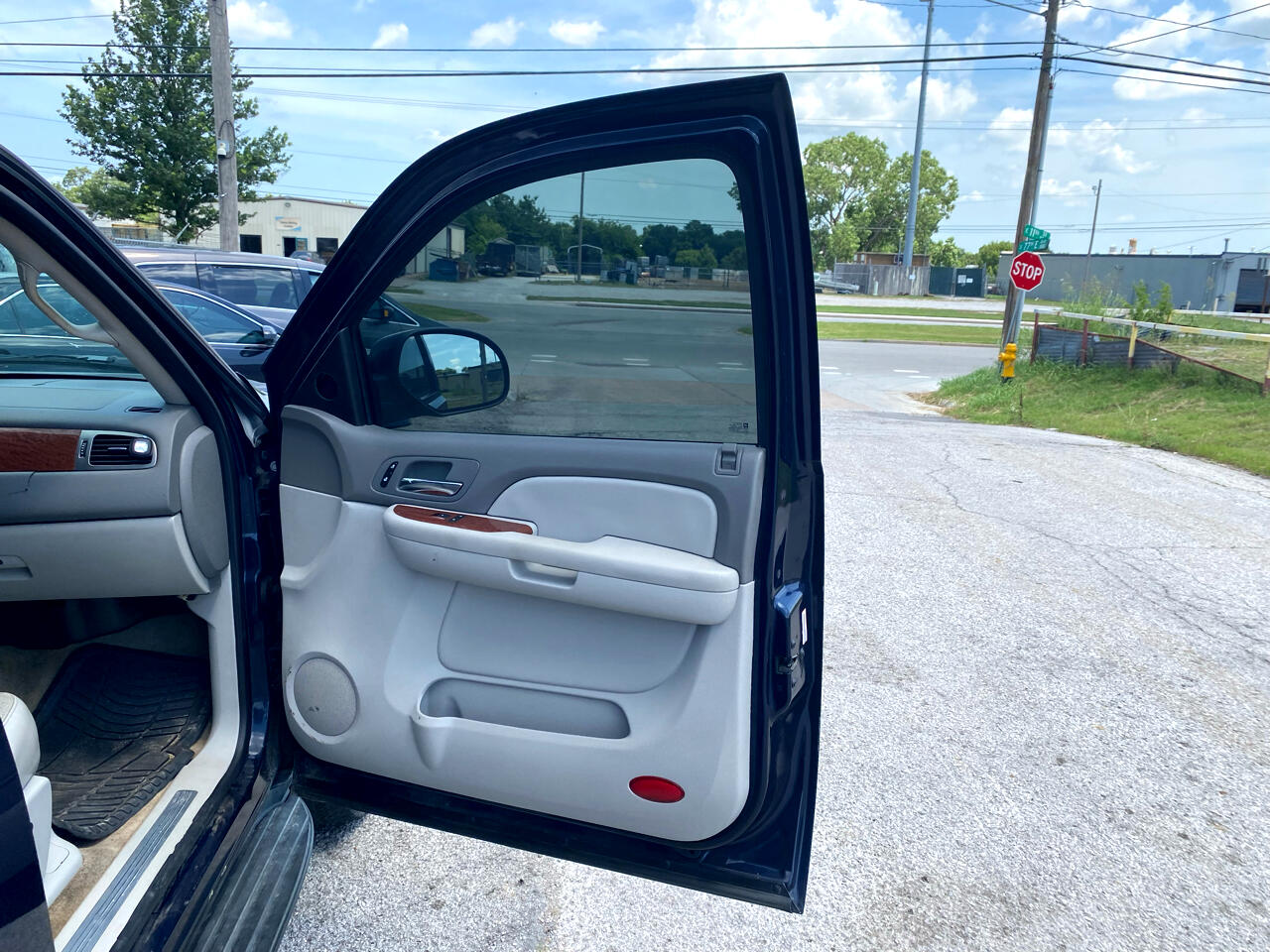 GMC Yukon SLE-1 2WD 2007