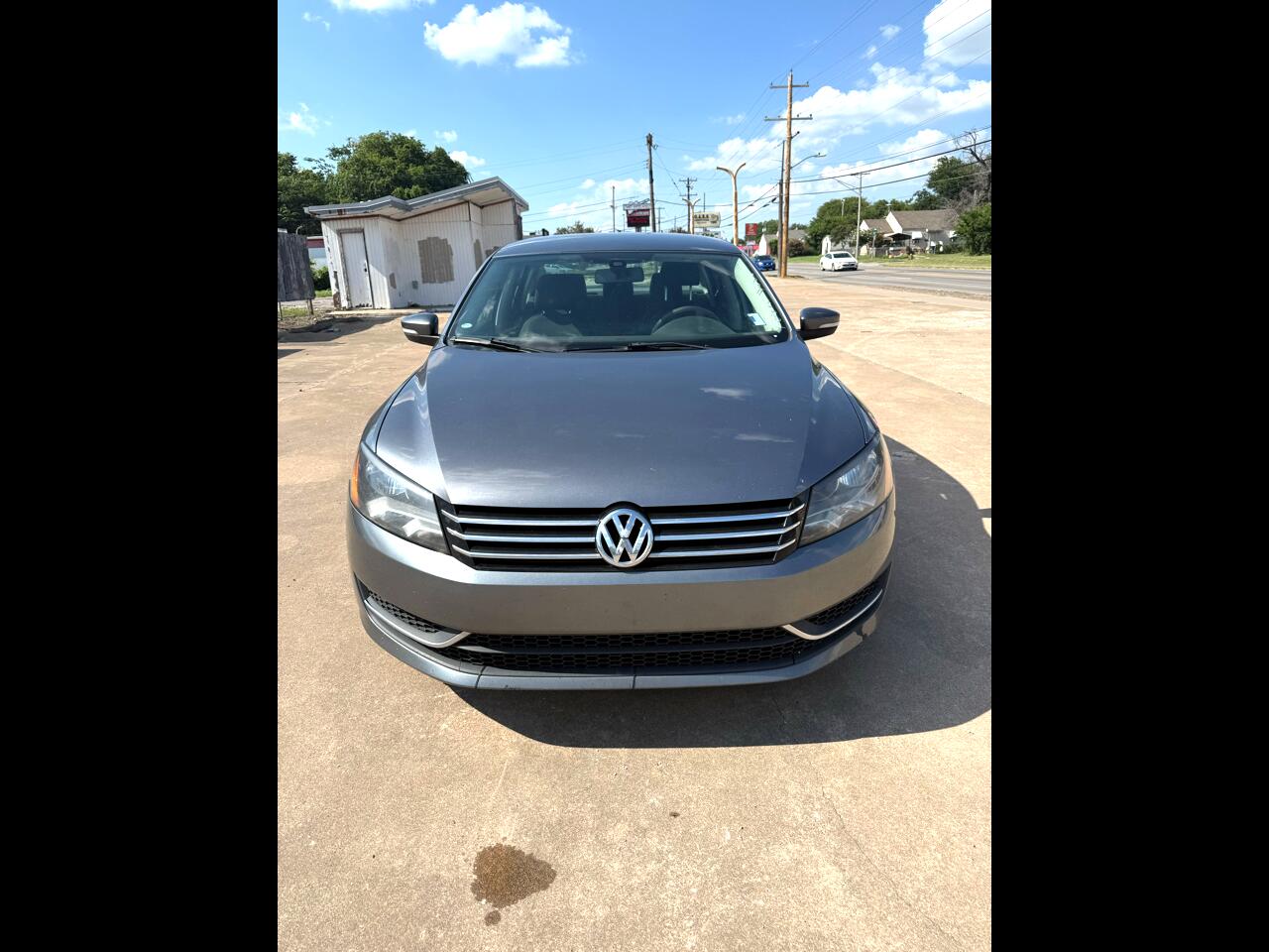 Volkswagen Passat 2.5L S W/Appearance 2013