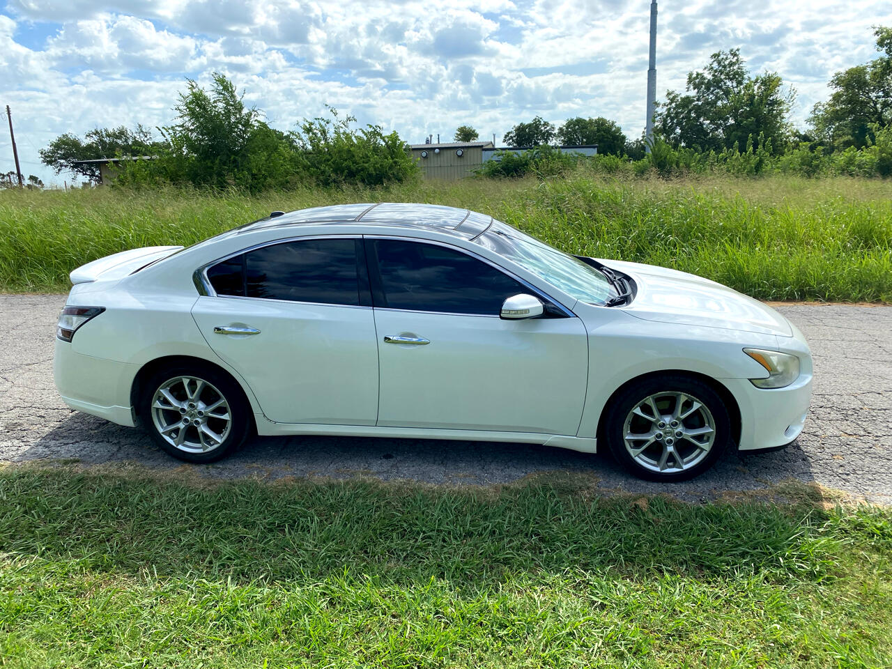 Nissan Maxima SV 2012