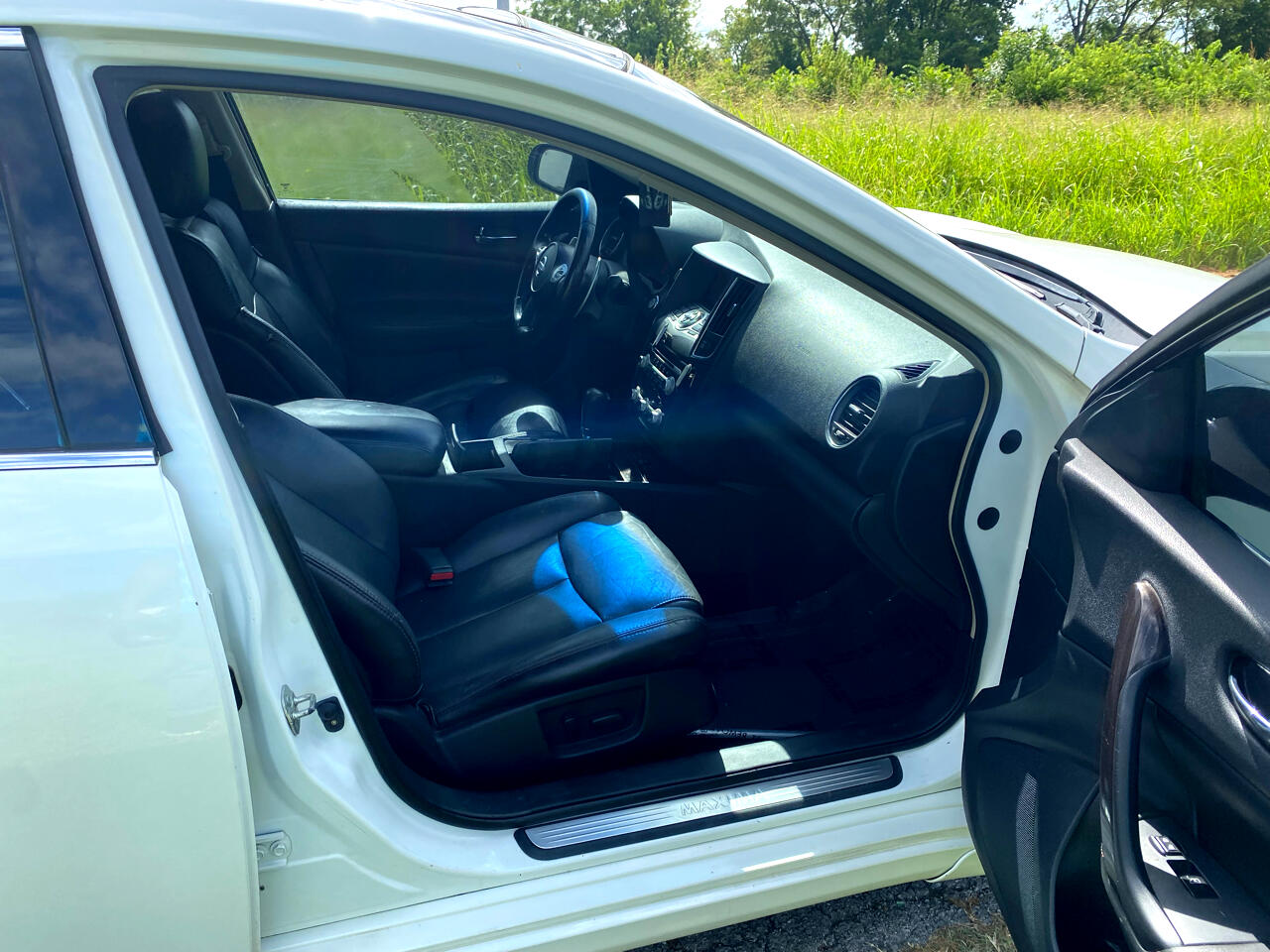 Nissan Maxima SV 2012