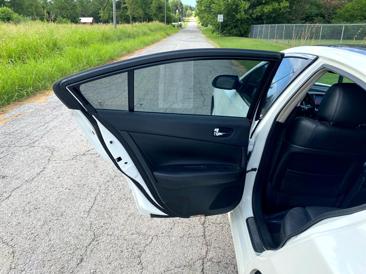 Nissan Maxima SV 2012