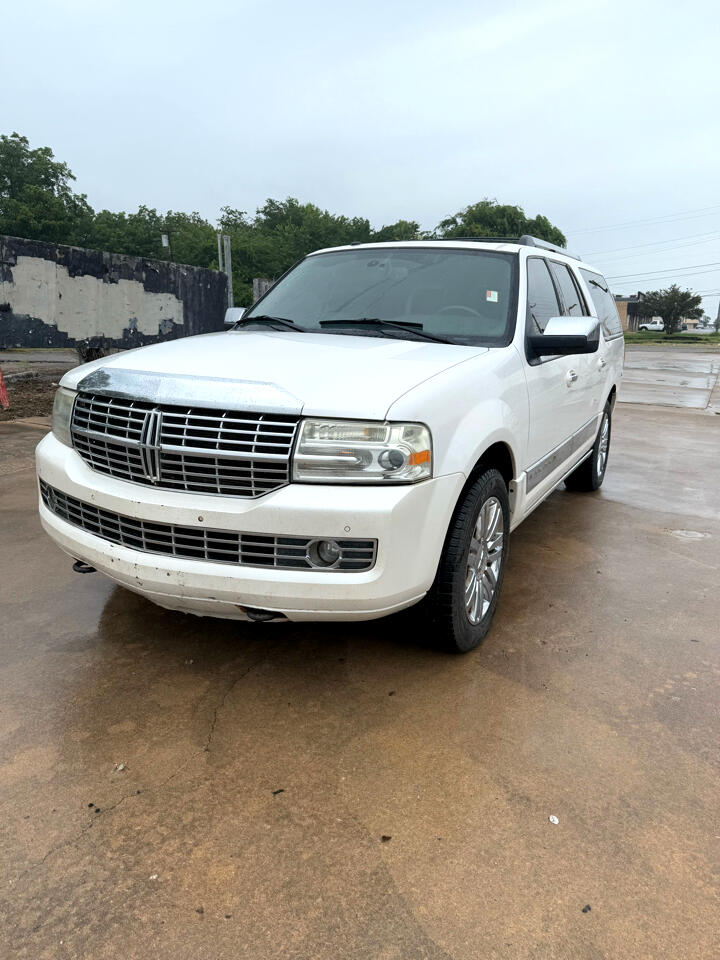 Lincoln Navigator L 2WD 2010