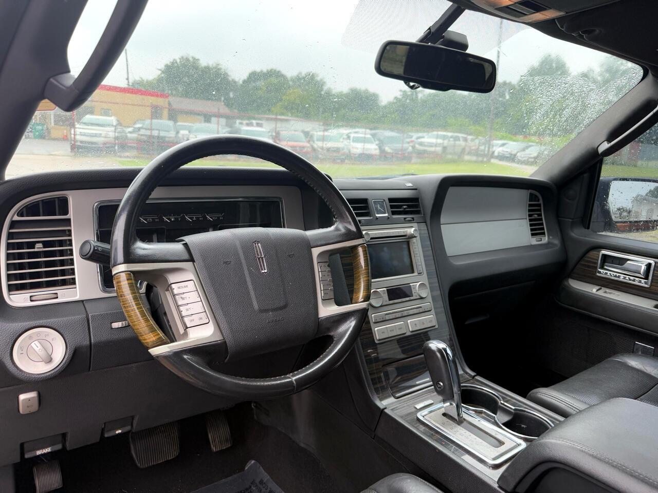 Lincoln Navigator L 2WD 2010