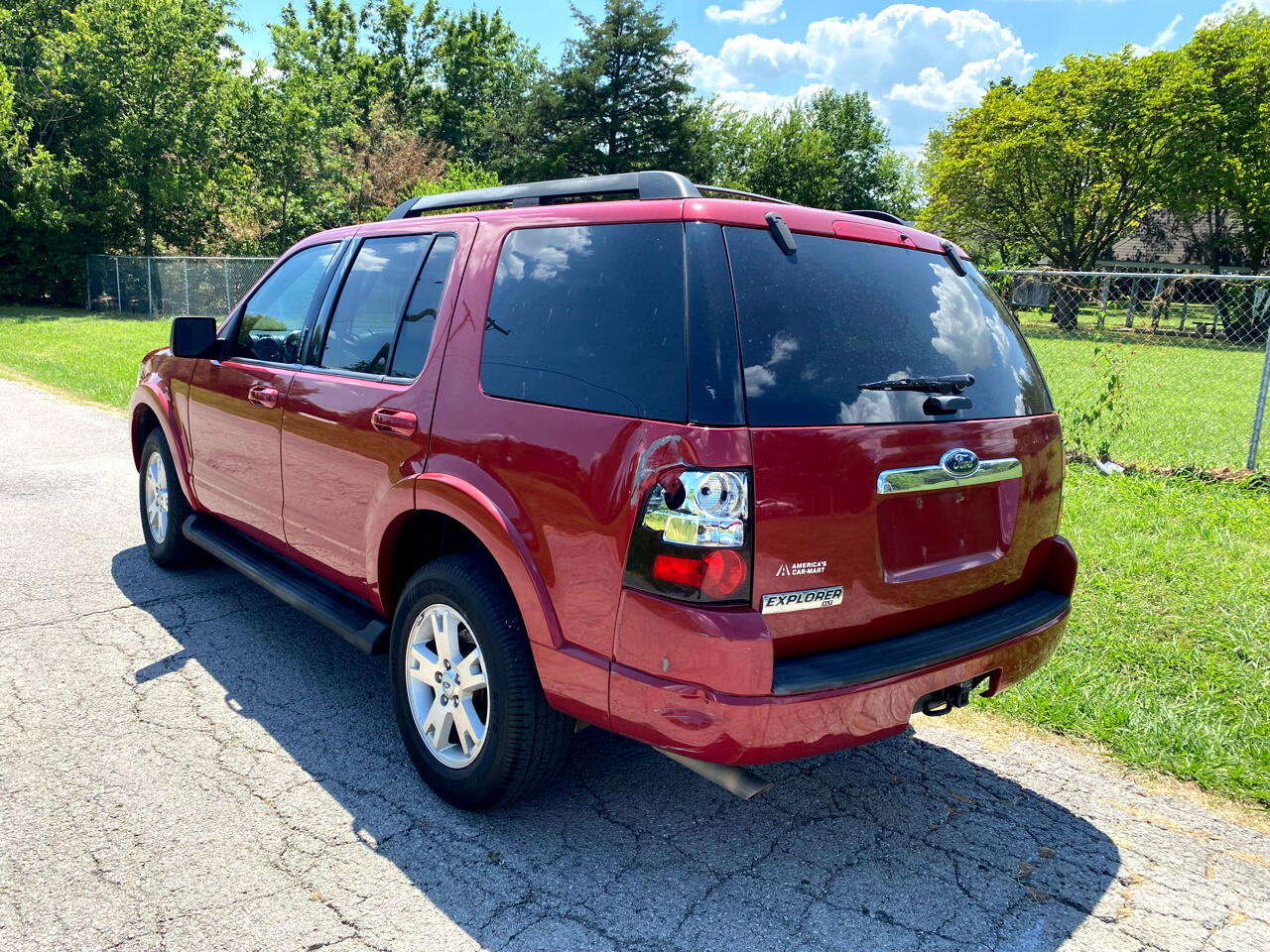 Ford Explorer XLT 4.0L 2WD 2009