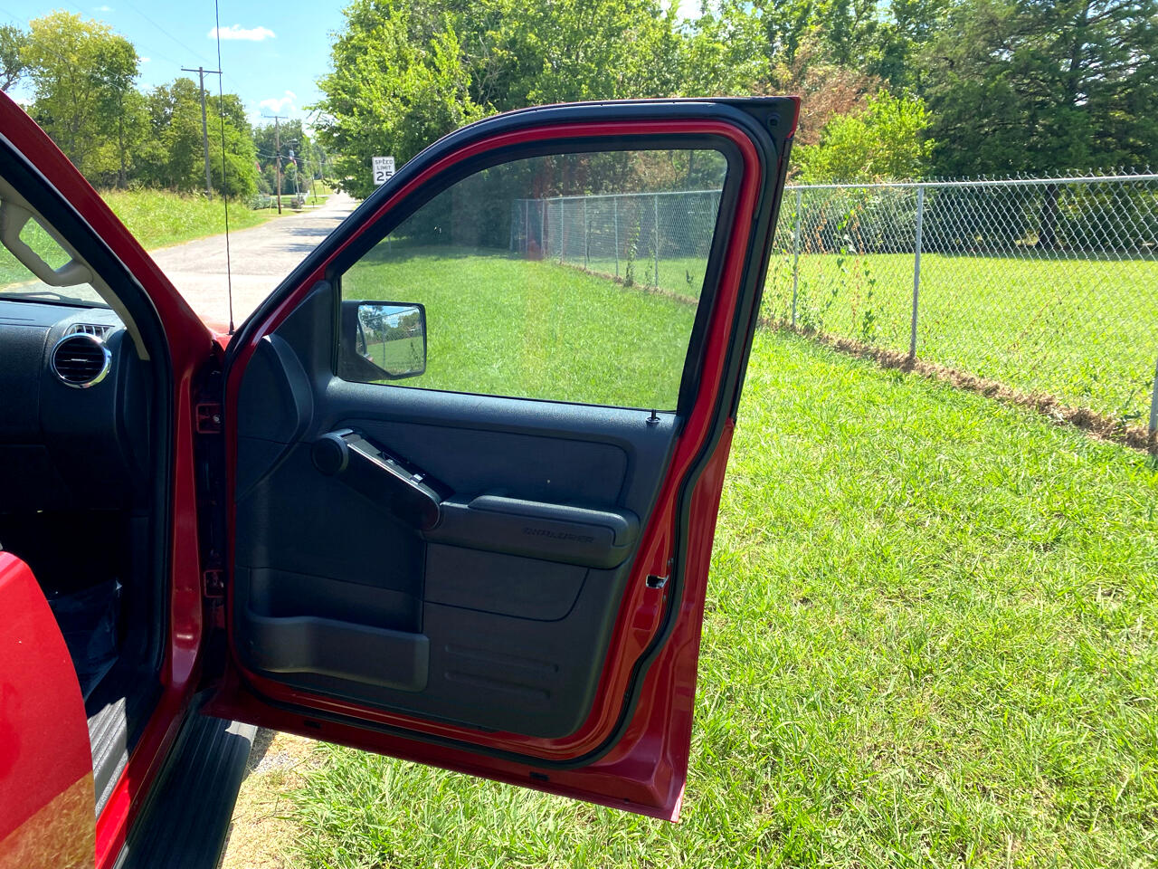 Ford Explorer XLT 4.0L 2WD 2009