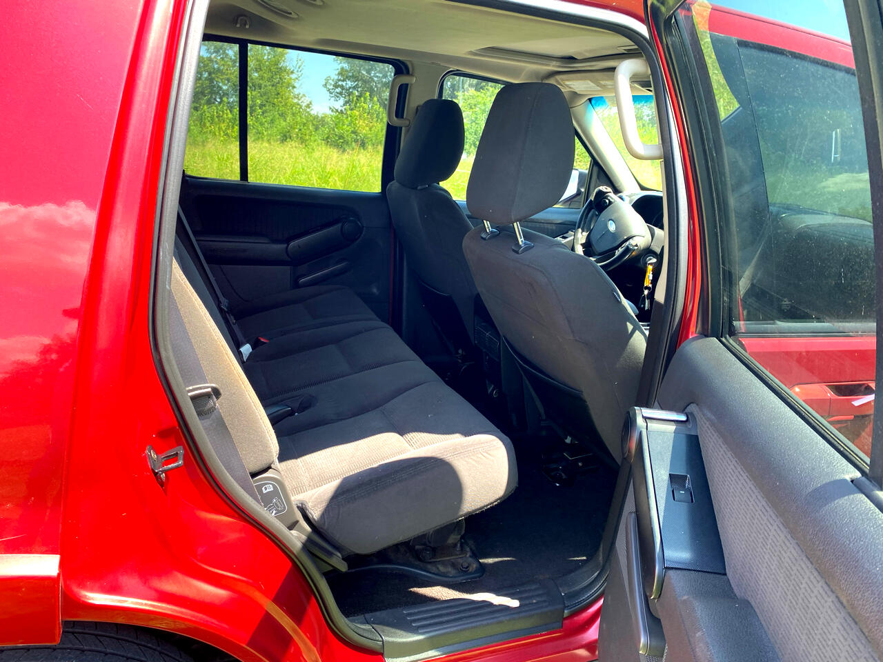 Ford Explorer XLT 4.0L 2WD 2009