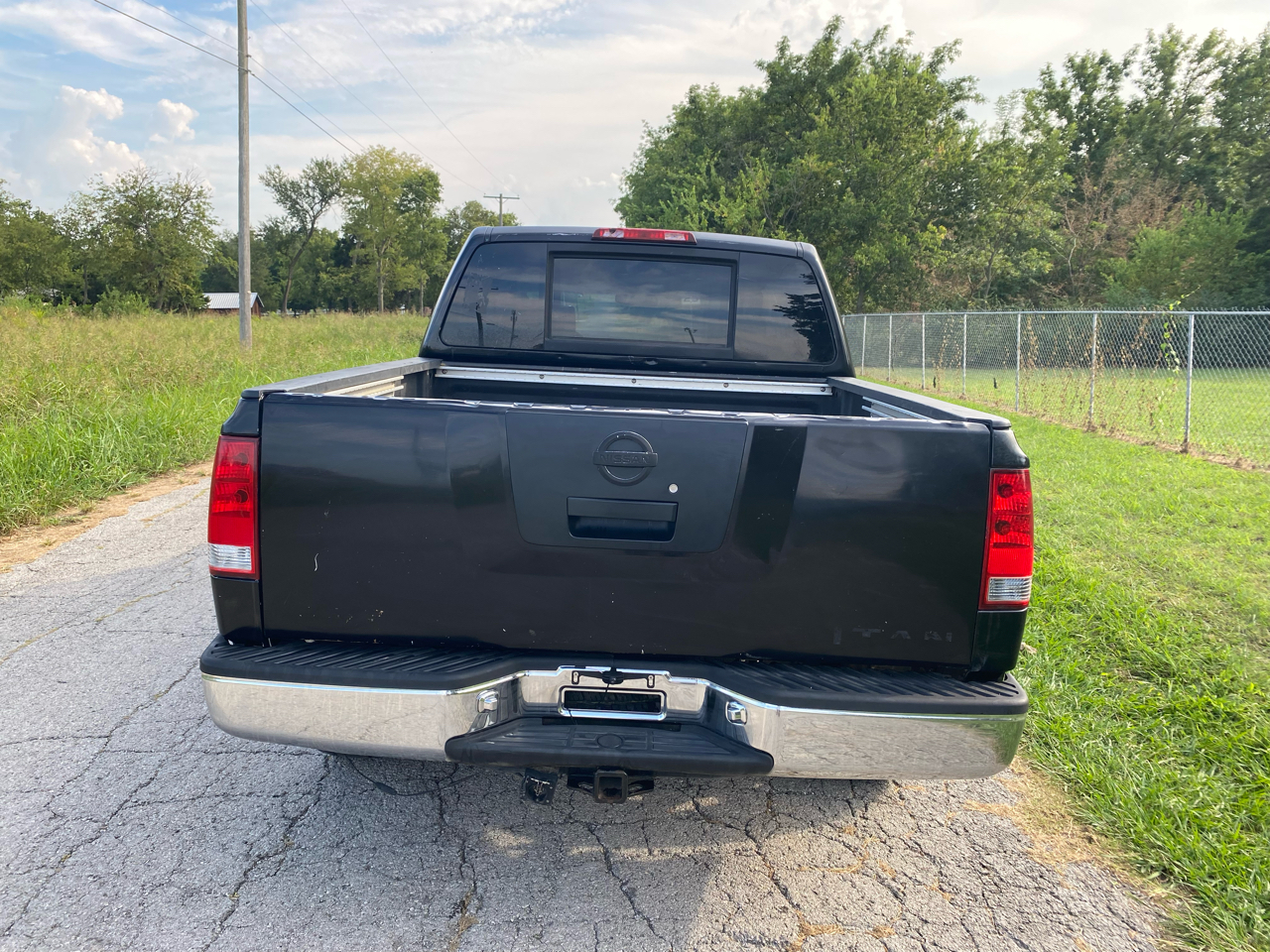 Nissan Titan LE Crew Cab 2WD SWB 2009