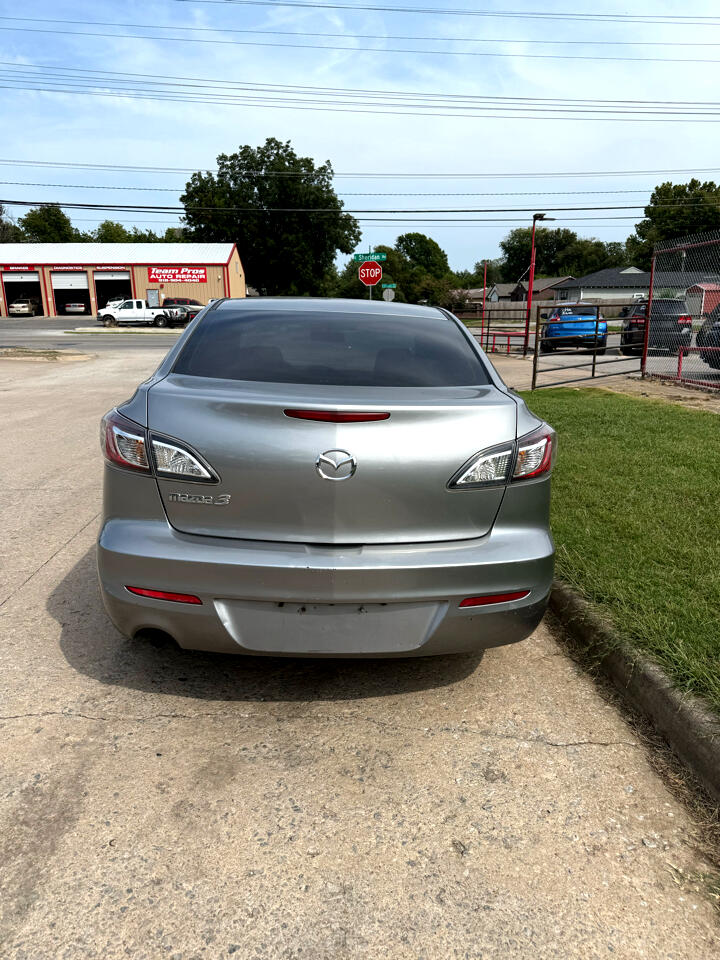 Mazda MAZDA3 i Sport 4-Door 2012