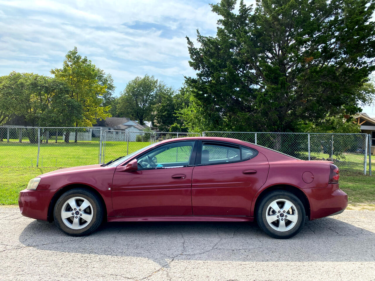 Pontiac Grand Prix Base 2006
