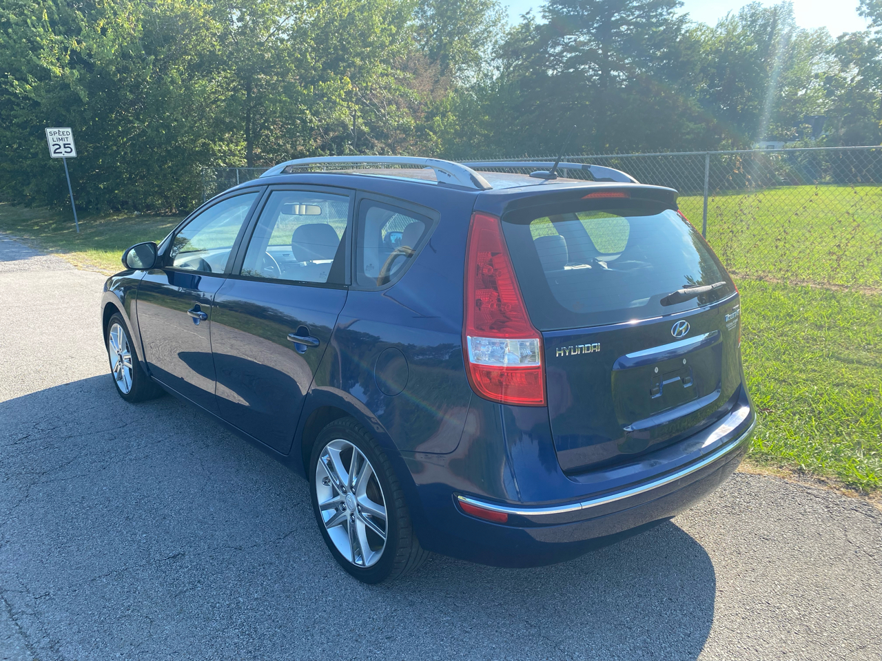 Hyundai Elantra Touring SE Manual 2012