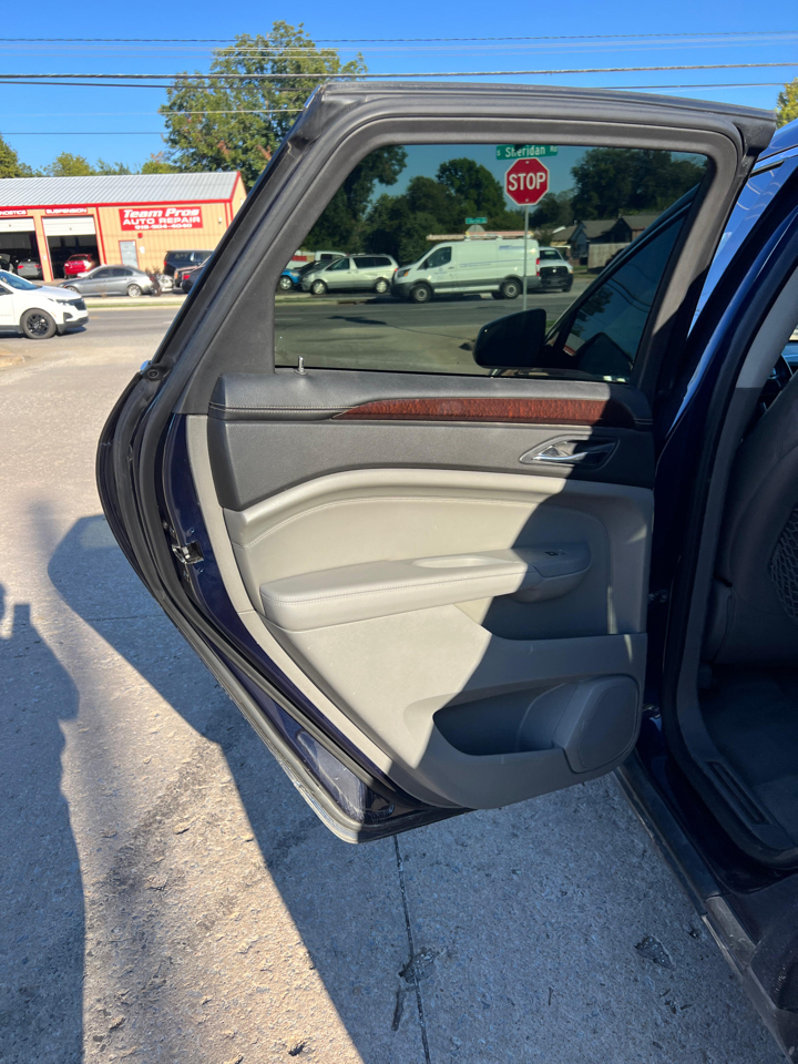 Cadillac SRX Luxury Collection AWD 2011