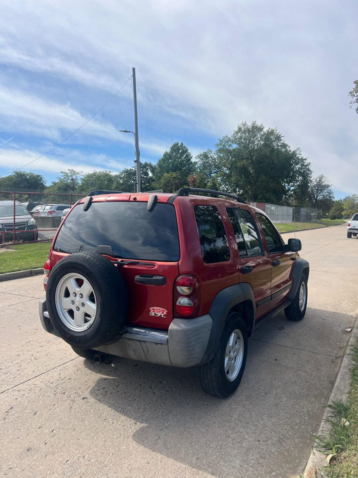 Jeep Liberty Sport 2WD 2006