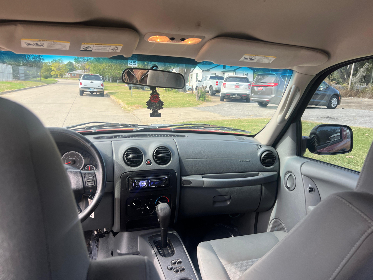 Jeep Liberty Sport 2WD 2006
