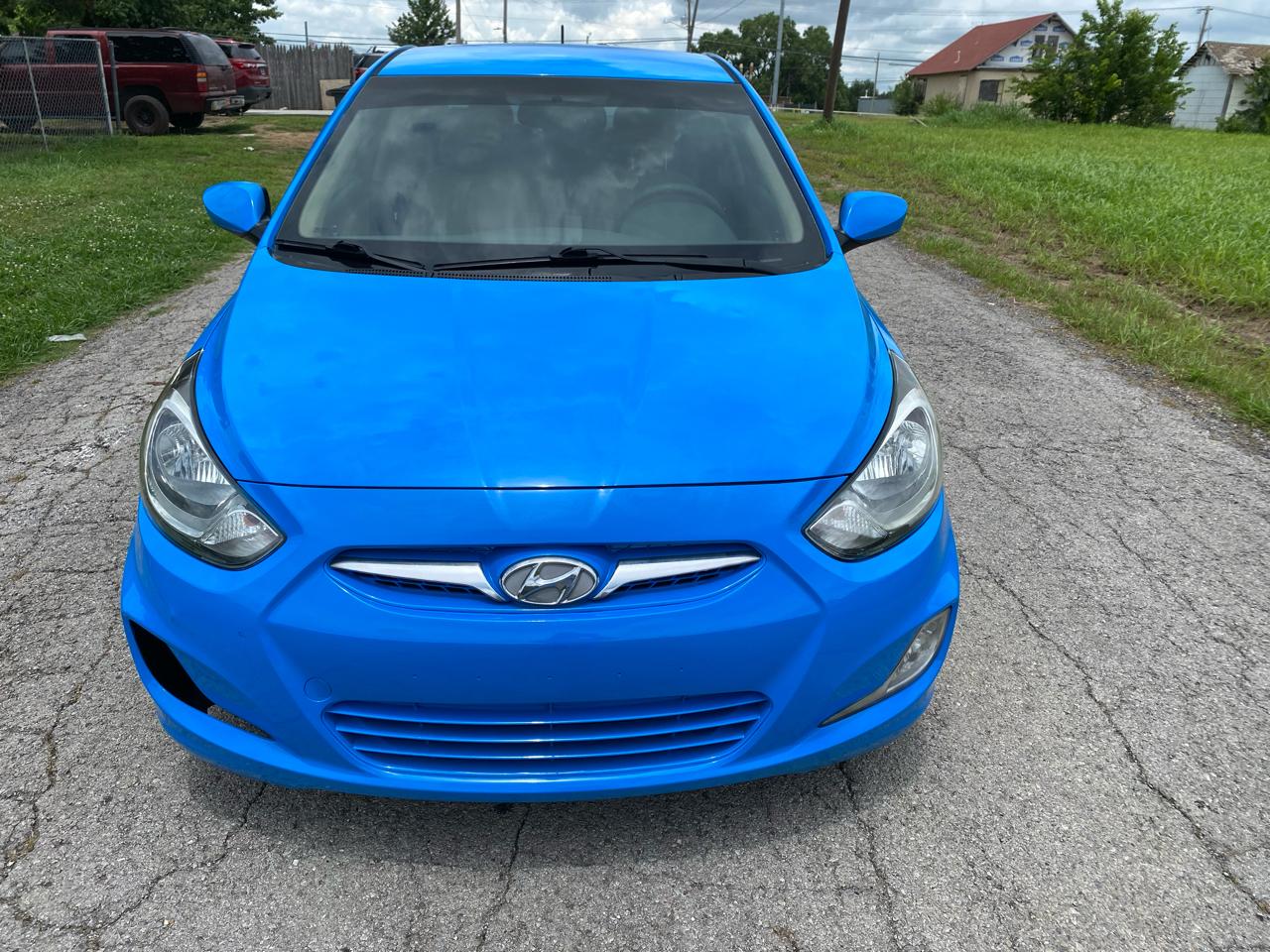 2013 Hyundai Accent GLS 4-Door