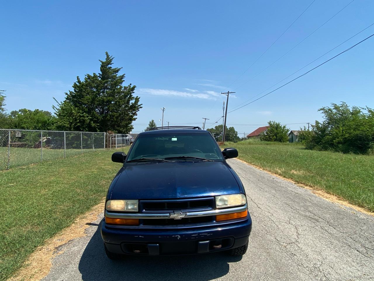 2002 Chevrolet Blazer 4-Door 4WD LS