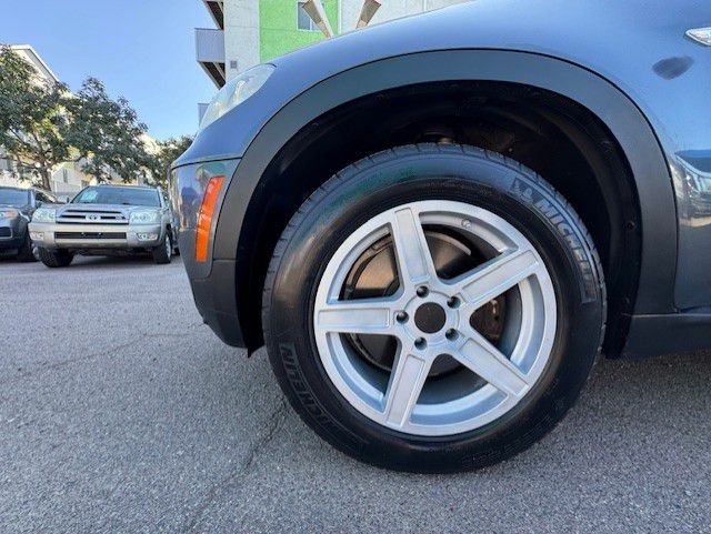 BMW X5 xDrive35d 2012 BMW X5 xDrive35d 2012