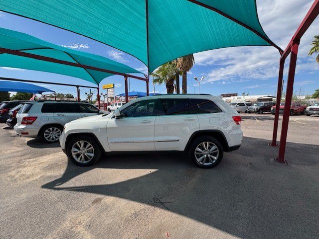 Jeep Grand Cherokee 4dr Limited 4WD 2012 Jeep Grand Cherokee 4dr Limited 4WD 2012