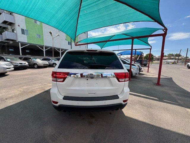 Jeep Grand Cherokee 4dr Limited 4WD 2012 Jeep Grand Cherokee 4dr Limited 4WD 2012