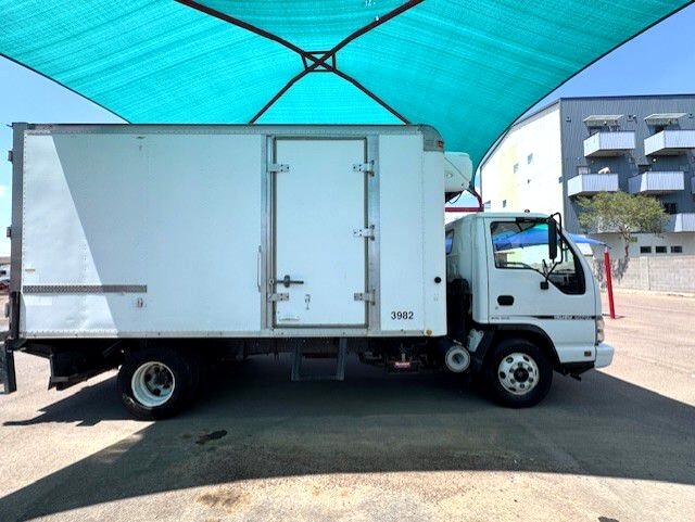 Isuzu W3S042 NPR GAS REG 109" WB 12000 GVWR AT IBT PWL 2007 Isuzu W3S042 NPR GAS REG 109" WB 12000 GVWR AT IBT PWL 2007