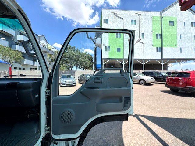 Isuzu W3S042 NPR GAS REG 109" WB 12000 GVWR AT IBT PWL 2007 Isuzu W3S042 NPR GAS REG 109" WB 12000 GVWR AT IBT PWL 2007