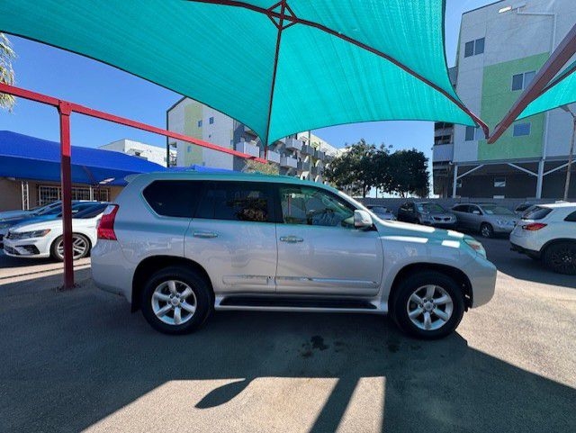 Lexus GX 460 Premium 2010 Lexus GX 460 Premium 2010