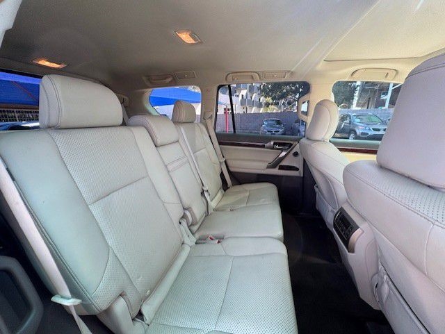 Lexus GX 460 Premium 2010 Lexus GX 460 Premium 2010