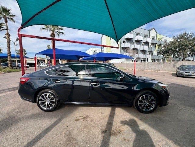 Toyota Avalon XLE 2018