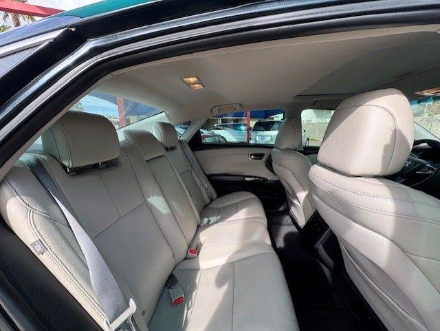 Toyota Avalon XLE 2018