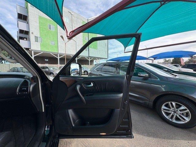 Infiniti QX56 2WD 2012