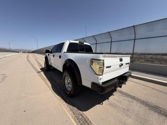 Ford F-150 SVT Raptor SuperCrew 5.5-ft. Bed 4WD 2011