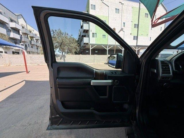 Ford F-150 Lariat SuperCrew 5.5-ft. Bed 4WD 2016