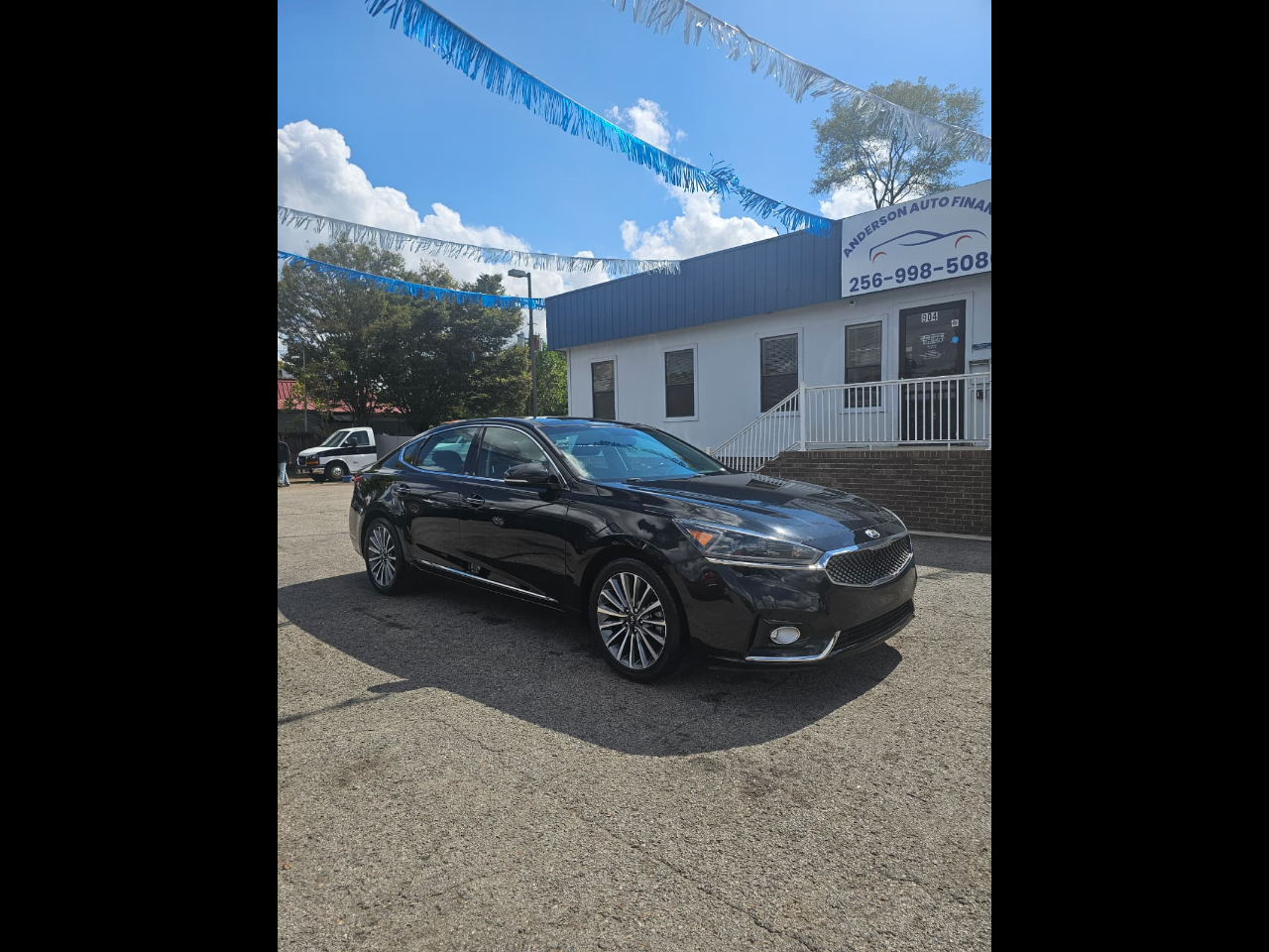 2017 Kia Cadenza 4dr Sdn