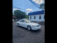 2003 Lincoln Town Car 