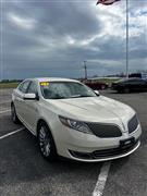 2014 Lincoln MKS 