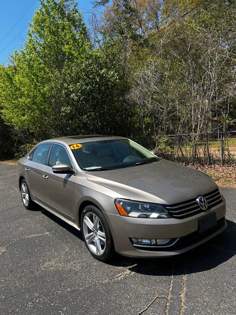 2015 Volkswagen Passat 1.8T SE