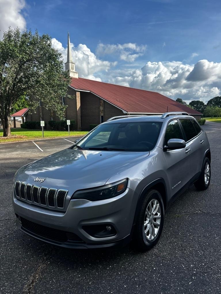 2019 Jeep Cherokee Latitude's photo