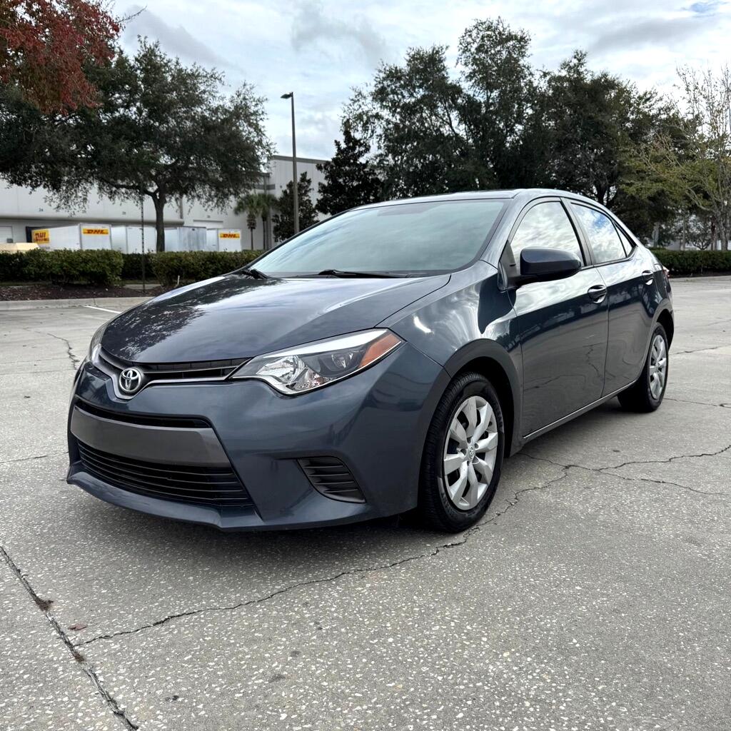 2015 Toyota Corolla LE's photo