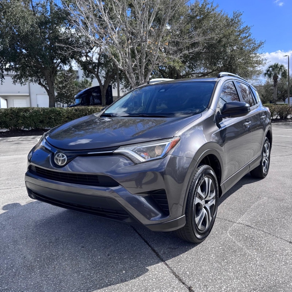 2018 Toyota RAV4 LE FWD
