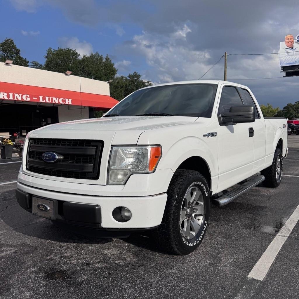 White 2014 Ford F-150 Pickup Truck 4X2 Automatic