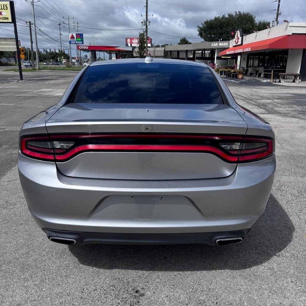 Dodge Charger photo 5