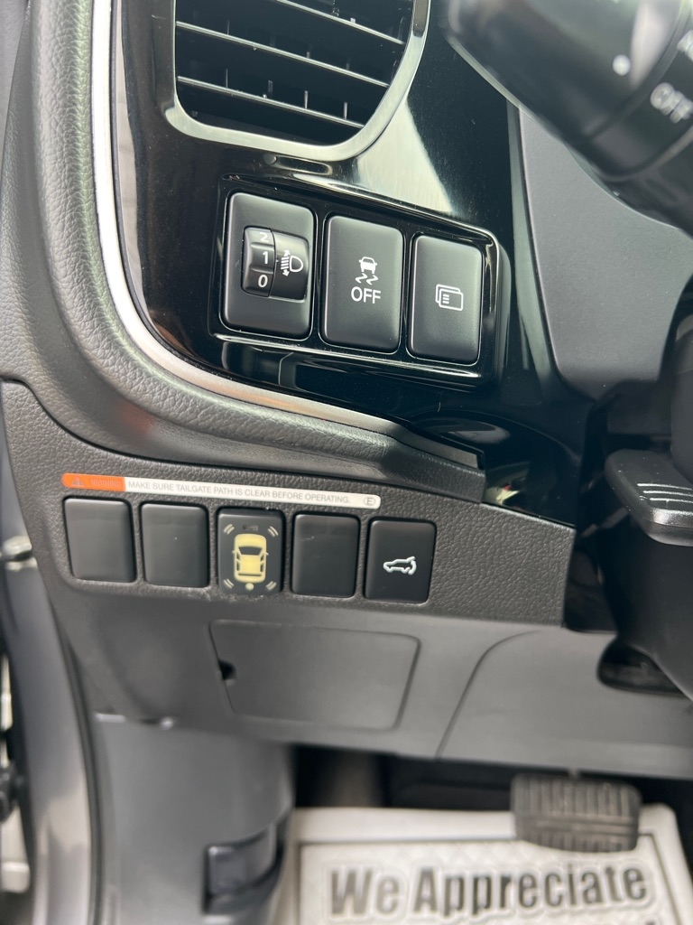 2017 Mitsubishi Outlander GT S-AWC photo 10
